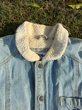 Load image into Gallery viewer, Vintage Camel Cigarette Denim Jacket with Fleece Size XL
