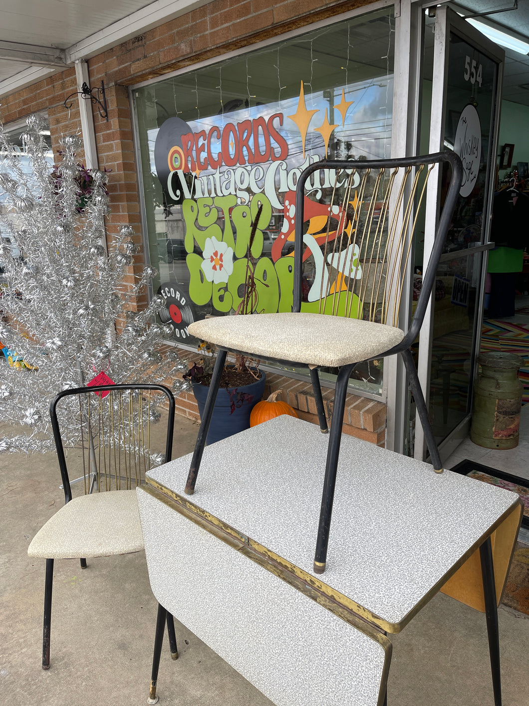 Retro Dining Table with 4 chairs | Black and White | MCM