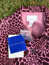 Load image into Gallery viewer, Susan Graver Style Y2K Pink Cheetah Blazer Size M- NWT
