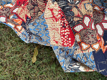 Load image into Gallery viewer, Vintage Alfred Dunner Quilt Jacket Size 12
