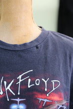 Load image into Gallery viewer, Vintage 90s Pink Floyd The Wall Album T-shirt
